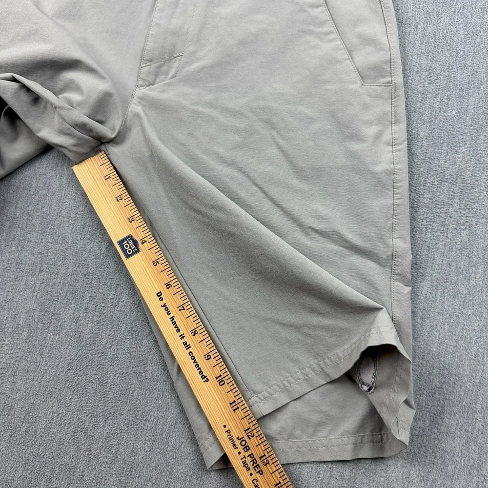 Oakley Shorts Mens 32 Gray Take Golf 12
